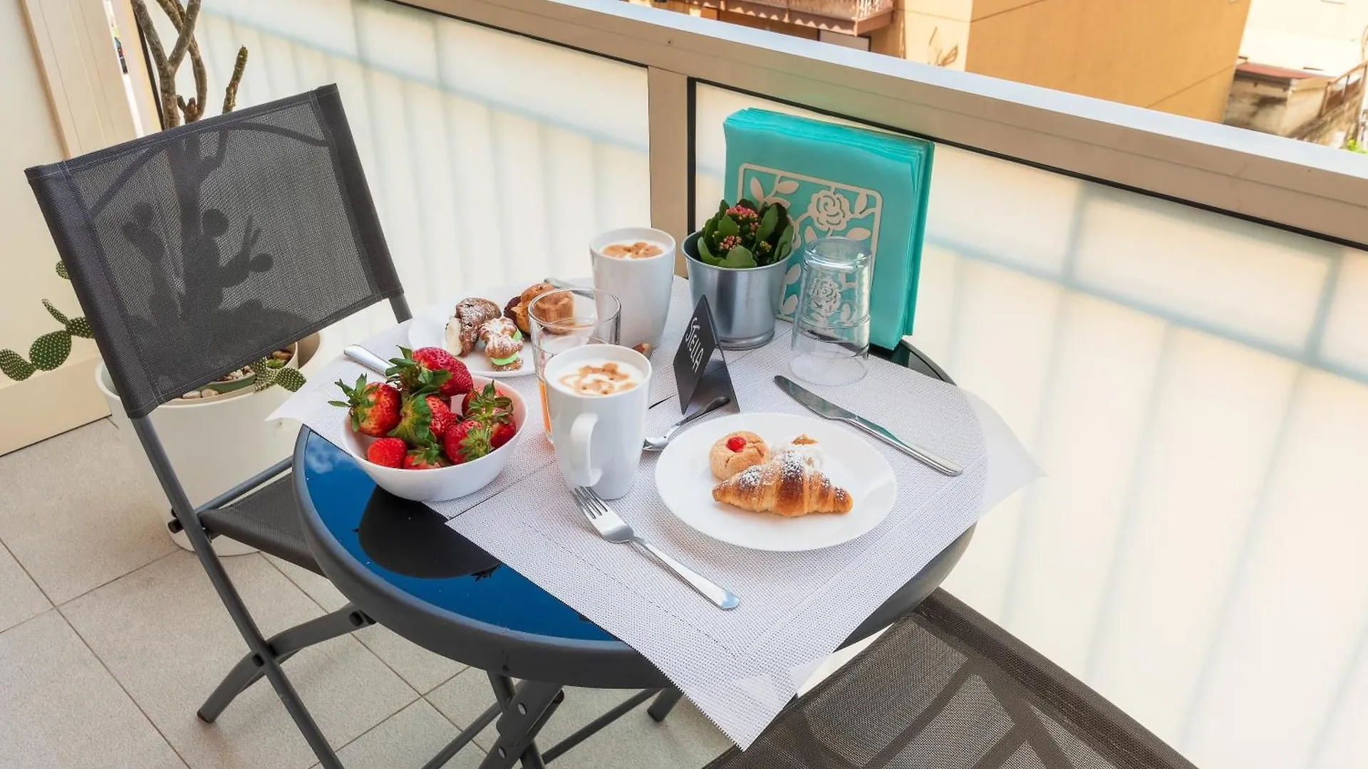 Bed & Breakfast Ciccio Rooms And Breakfast - Self Check-In Palermo