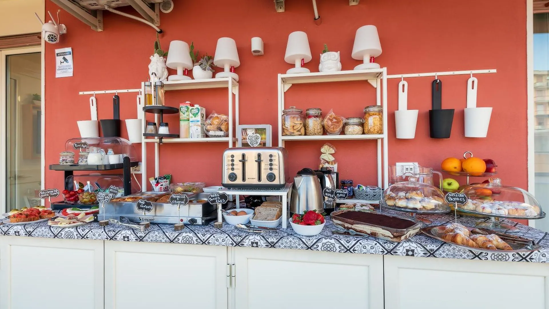 Ciccio Rooms And Breakfast - Self Check-In Palermo 0*,  Italia
