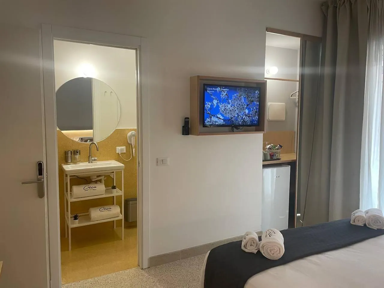Ciccio Rooms And Breakfast - Self Check-In Palermo Italien