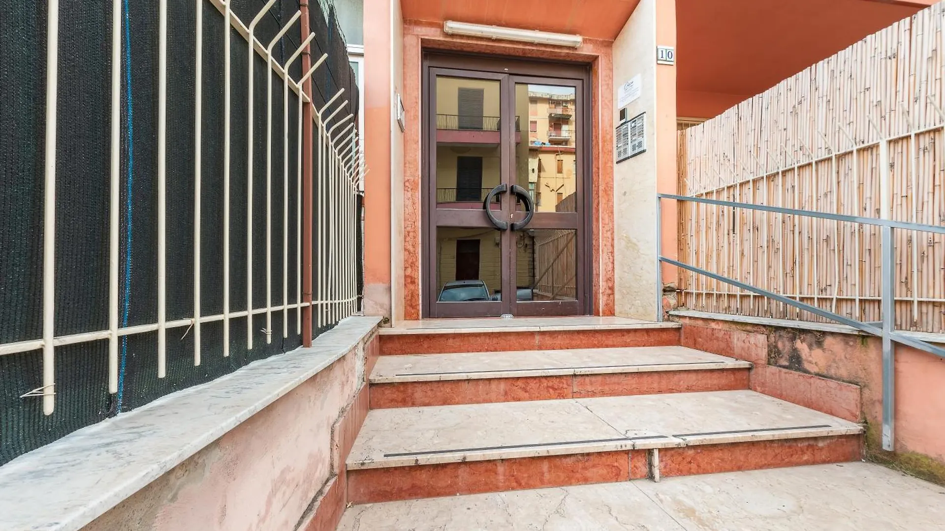Ciccio Rooms And Breakfast - Self Check-In Palermo Italy