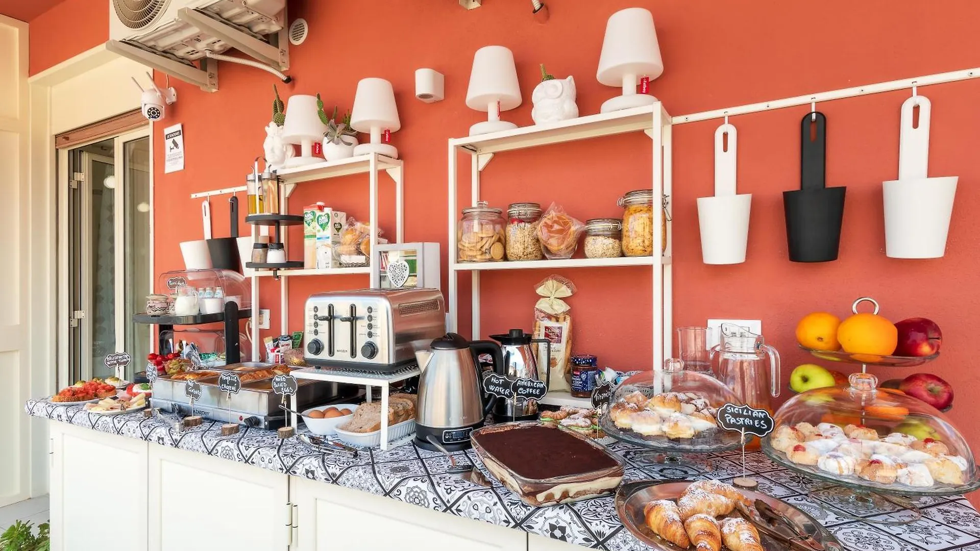 Ciccio Rooms And Breakfast - Self Check-In Palermo Bed & Breakfast